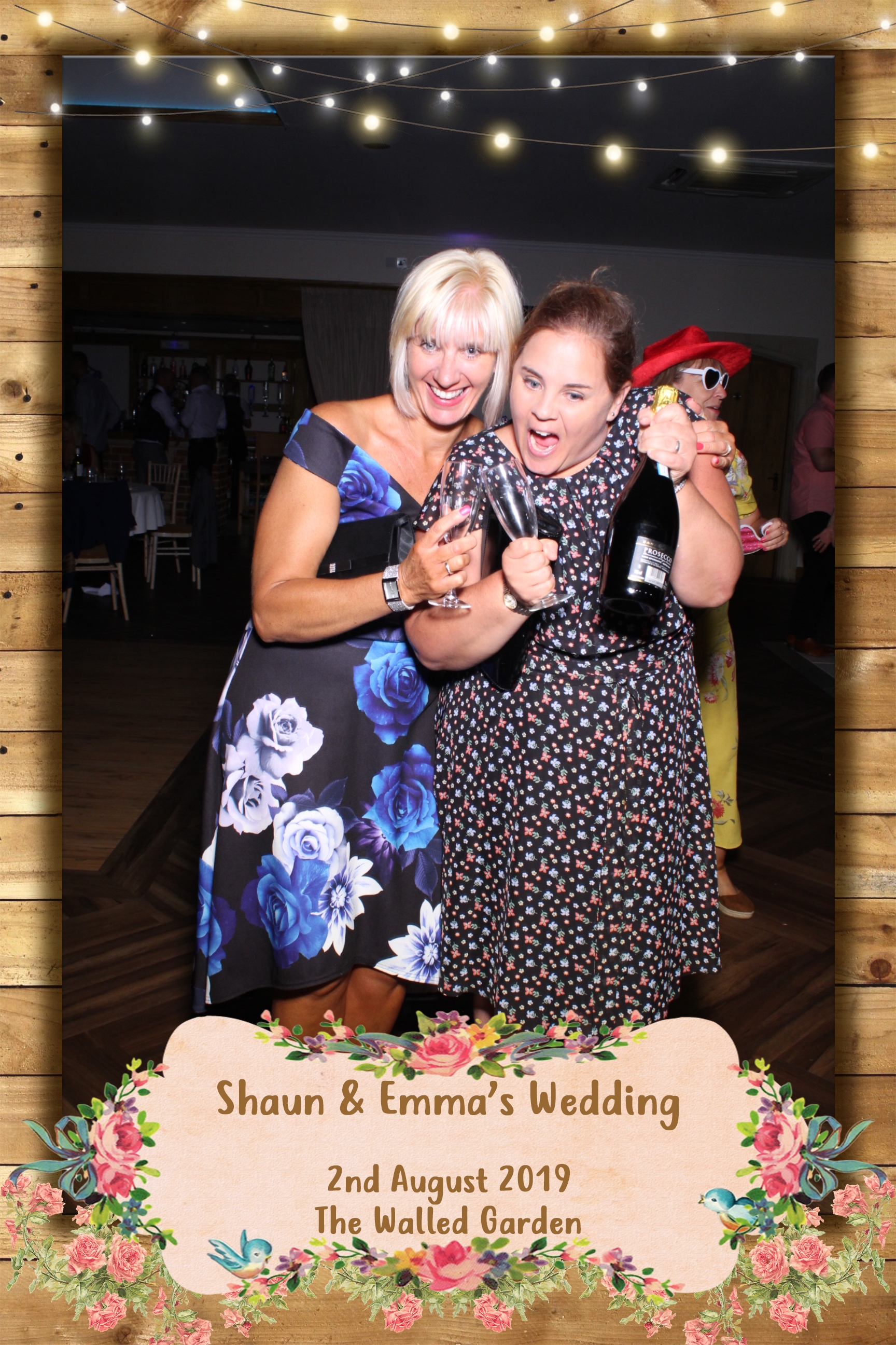 Shaun and Emma's Wedding | View more photos from the event at images.mobile-photo-booth.com/u/MobilePhotoBoothUK/Shaun-and-Emmas-Wedding